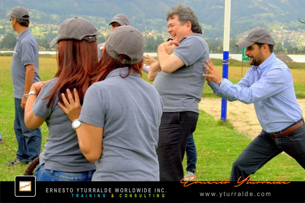 Talleres de Cuerdas LATAM Team Building | Taller de Trabajo en Equipo para Empresas