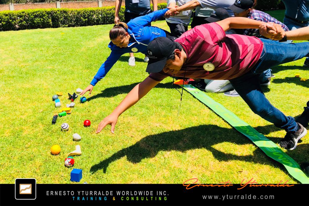 Talleres de Cuerdas LATAM Team Building | Taller de Trabajo en Equipo para Empresas